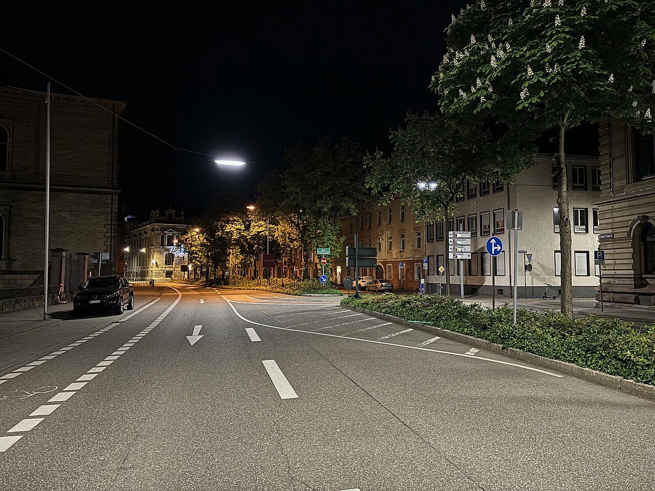 Karlsruhe at night – Hans-Thoma-Straße, Karlsruhe Innenstadt-West|Immobilienmakler Karlsruhe - MAPA Immobilien